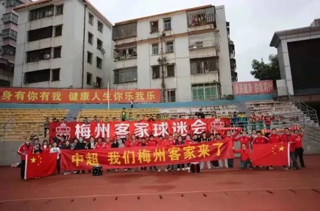 国产男男gay互吃鳮吧网站
