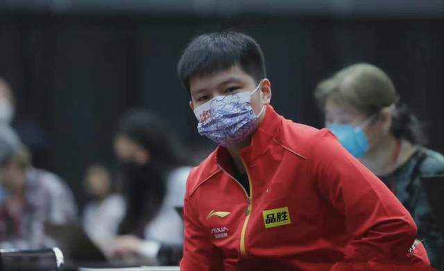 yy4